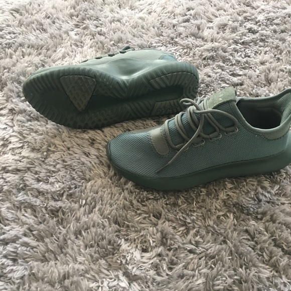 Adidas - Picture 4 of 6